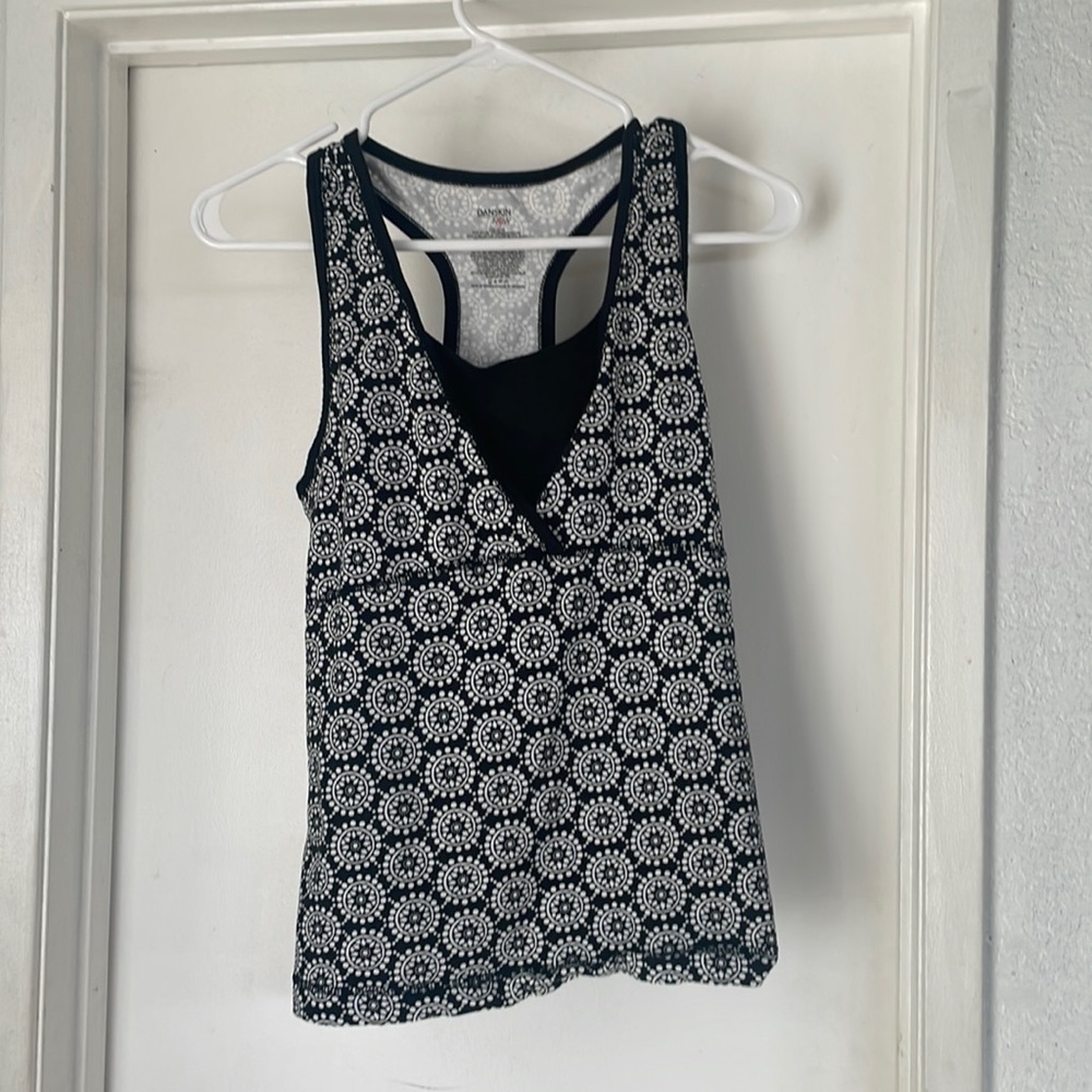 Danskin Now Sport tank with built in bra